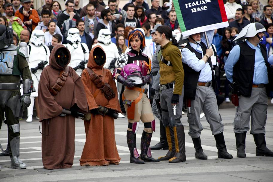 Star Wars Day: Milano  invasa. Molto meglio dei Black Bloc